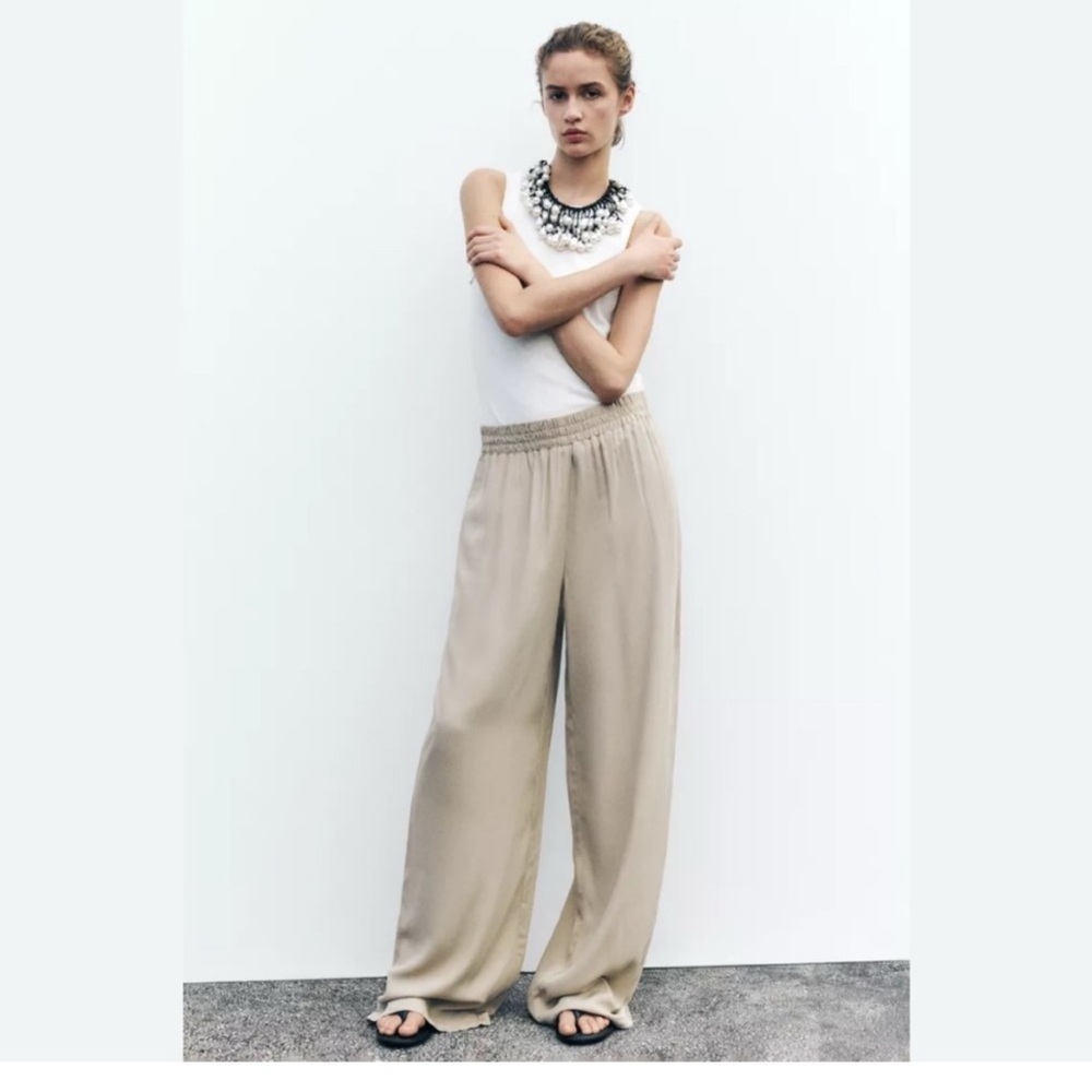 ZARA FLOWY WIDE LEG PANTS